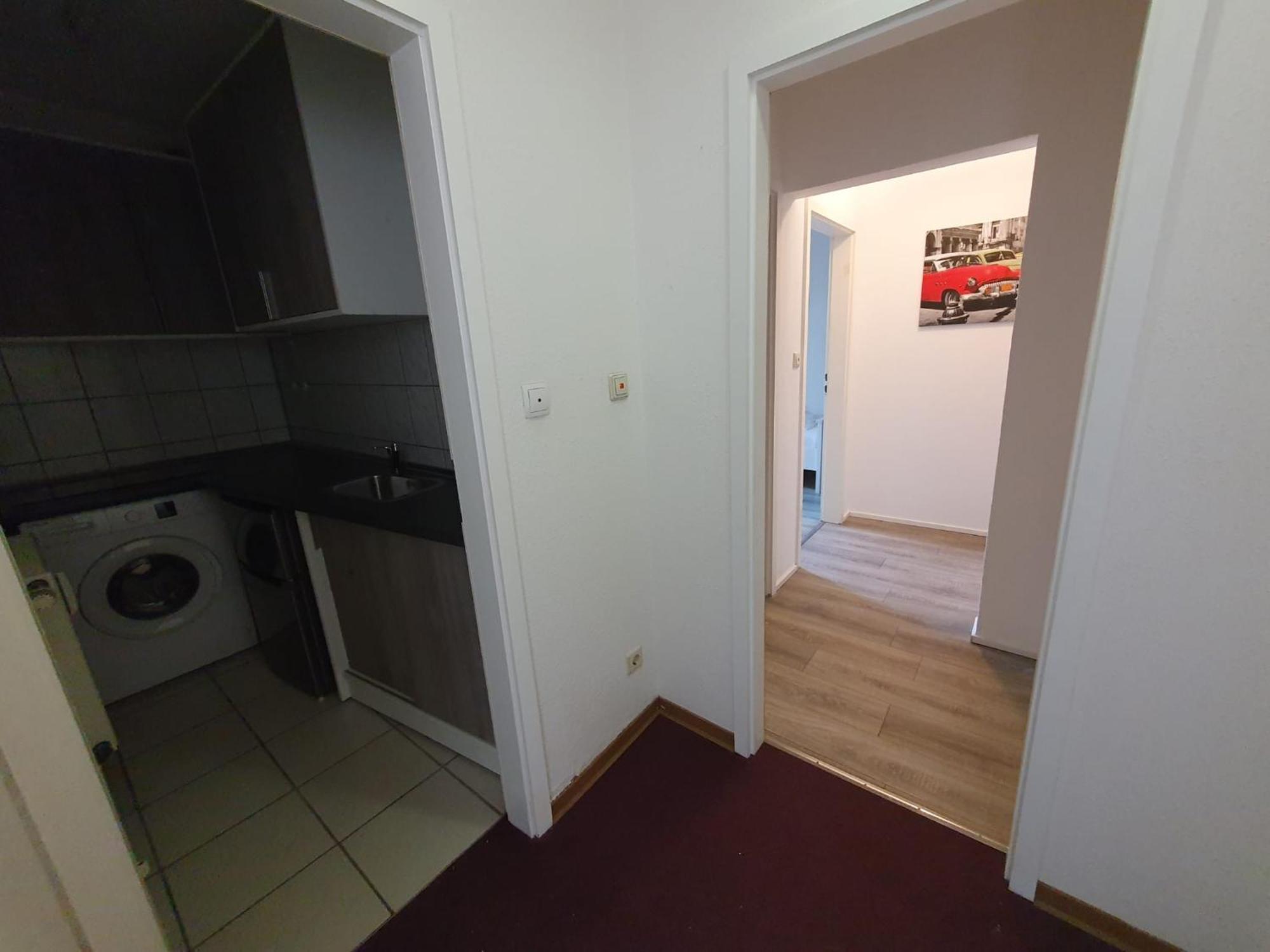1 Hildesheimer Str.357,1.og, 3 X Sz, Apartment