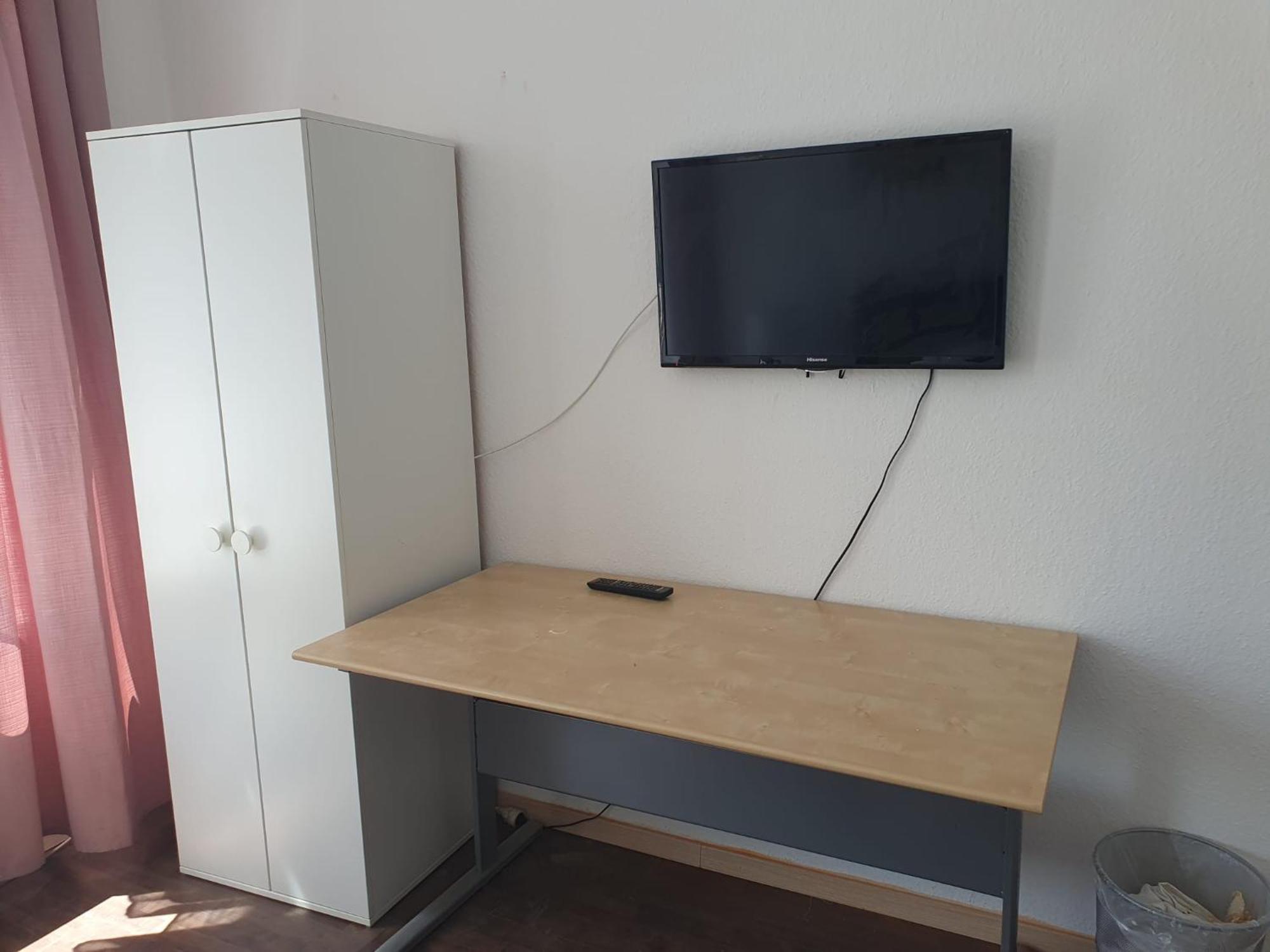 1 Hildesheimer Str.357,1.og, 3 X Sz, Apartment Hannover